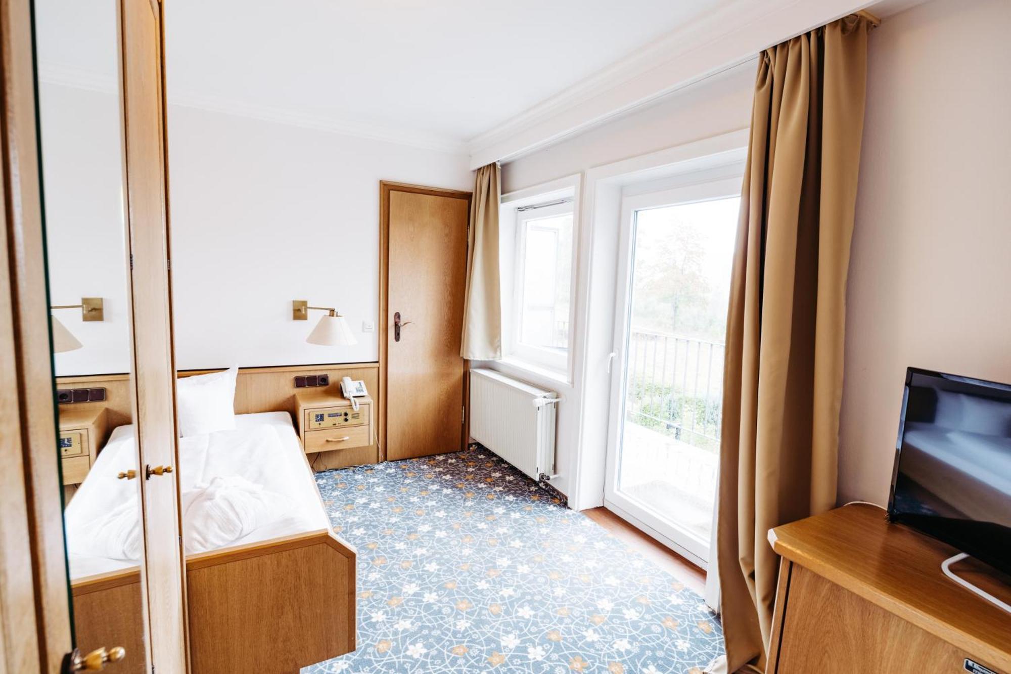 Berghotel Hoher Knochen Winterberg Ngoại thất bức ảnh